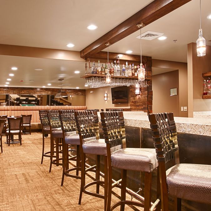 Turnbuckle Lounge at Best Western Cotton Tree Inn